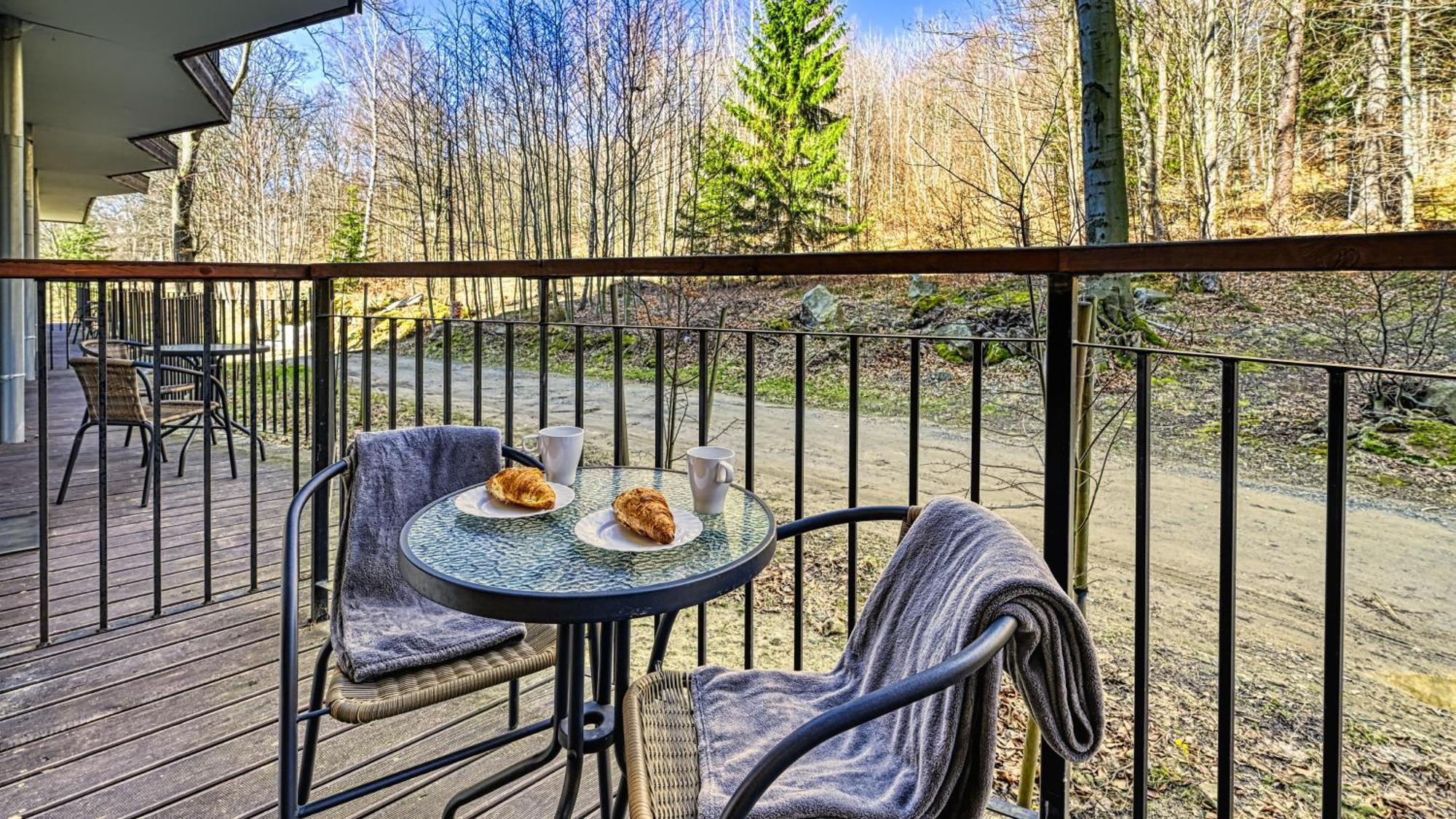 שצ'קלארסקה פוראובה Apartamenty Sun & Snow Resort Karkonosze מראה חיצוני תמונה